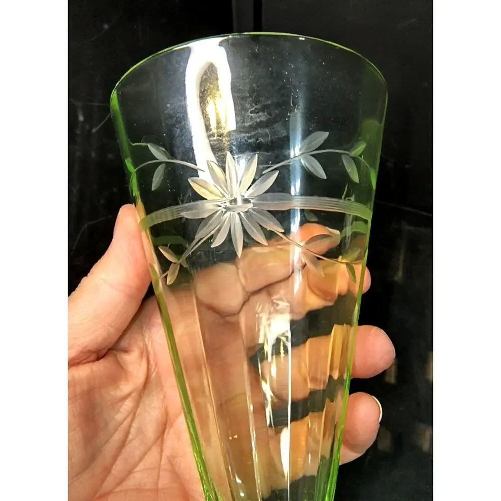 727. Etched Floral Federal Footed Ice Cream Glasses UV Reactive